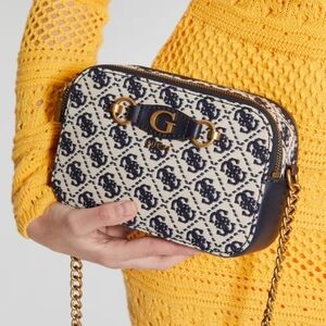 JACQUARD Logo Crossbody Guess Camera Bag
